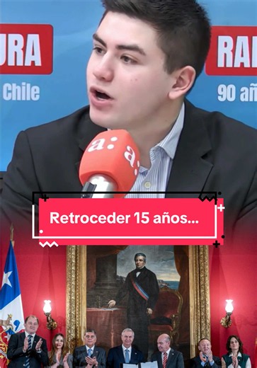 Te están diciendo que el proyecto de reconstrucción nacional nos hará retroceder 15 años. En buena hora... Llevamos más de una década legislando y actuando en perjuicio de las personas. Las reformas estructurales y la desidia de los últimos años han provocado que hoy las personas tengan menos oportunidades que hace una década. Es hora de enmendar el rumbo y volver a construir un país de oportunidades y que le permita vivir bien a las personas. #politicachilena #chile» #kast #anticomunismo #boric