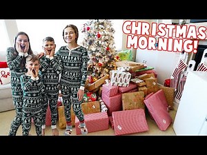 CHRISTMAS MORNING OPENING PRESENTS 2020!! | JKREW