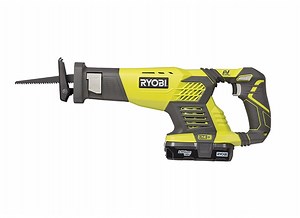 The best tools for clearing fallen trees