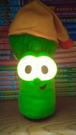 Working Veggies! Ep.3 / 🥦 1999 Fisher-Price Nightlight singing Junior plush 🧸