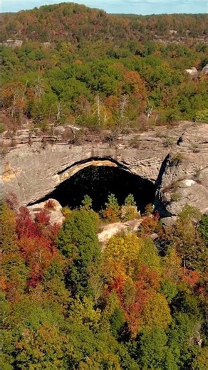Natural Arch, Kentucky Drone Video