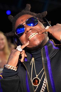 The Internet Went In On Kodak Black For Using Instagram Live In The Shower