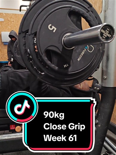 When the flat bench is busy with 5 teenagers, don't forget you can set up your bench in the squat rack...! Try to strengthen my triceps... #closegripbenchpress #benchpress #fyp