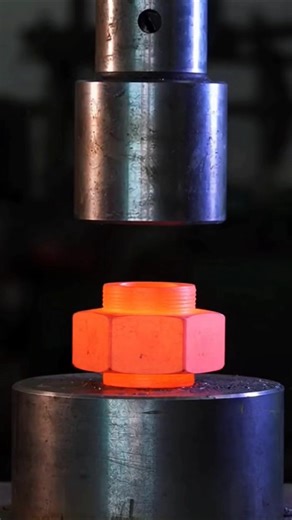 Hydraulic Press vs Nut Bolt #hydraulic #machine #hydraulicpress