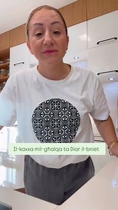 AD/ Il-kaxxa mil-għalqa ta diar il-bniet. 🍎 🍌 🥕 🥗 Pastarda , kaboċċa, ġidra, qarabali 800g approx, karrotti 500g approx, patata 2kg, basal 1kg, qara hamra 500gr, tuffieh 1kg, banana 1kg, klementina 500g, laring 1kg approx, 2 rummien, soppa seasonal. Karfus u tursin. Lunch : soppa kaboċċi, pastard, patata u qarabali Froġa bil basal u qarrabali Soppa tal- karotti, basal, patata Pulpetti tal-pastard Froġa bil basal u l-karfus Dinners : kaboċċi mimli Brodu bil-laħam jew tiġieġ Risotto tal-qara ħ