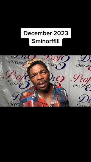 Ngiyakunika mfana lento bagqilaze manje!!! @Mphile “Smirnoff ” Gumede #isiqalileiyagqilaza #iyaqgilazalento #sminorff #maskanditrendingsong