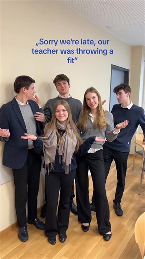 🪩🎭MOsquerade🎭🪩 on Instagram: "Unser Informatik Lehrer „Herr Bauer“ immer top gestylt👨‍💻💅🏼 #tourismusschule #matura2026 #abschlussball"