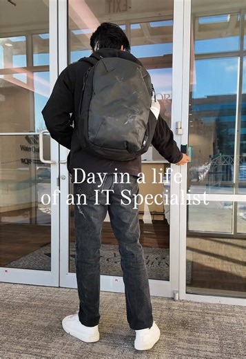 Day in the life of an IT Specialist #IT #fyp #chicago #helpdesk #dayinmylife