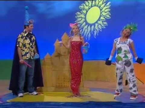 Hi-5 Sharing Stories- Pedro's Puppet Show