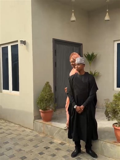 Behind the Scenes of a Wedding Photoshoot