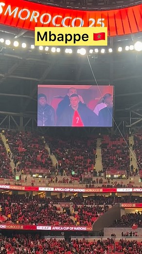 El Hfa Oui on Instagram