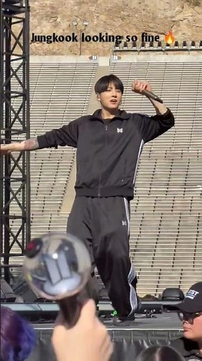 HE LOOKS FINE 🔥 | BTS CONCERT AT EL PASO 2026 #jungkook #btsconcert #btsstage #btssoundcheck