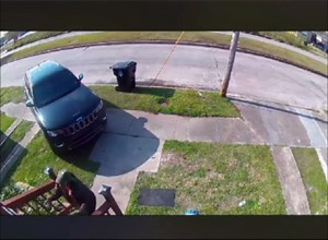 Going Out Sad: Woman Begs Her Ex-Boyfriend To Take Her Back After She Got Caught Cheating With A Man!