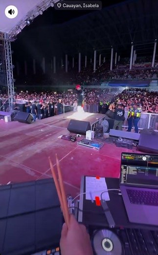 Skusta Clee LIVE