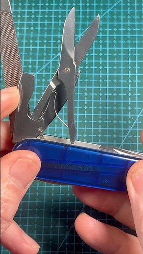 👀 The MOST PRACTICAL Pocket Knife Ever #SwissArmyKnife #Gear 🔪
