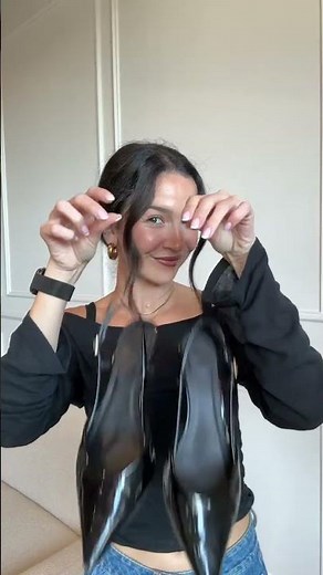 The power of accessories and matching my Apple Watch band to my outfit 🤝
