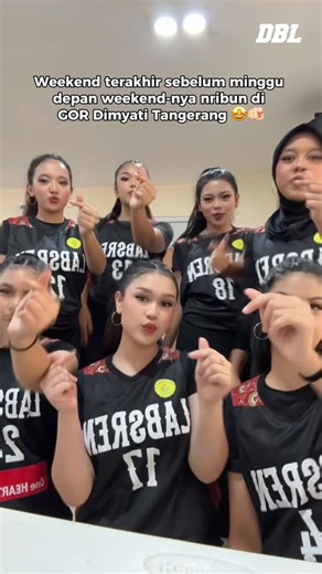 DBL Banten on Instagram: "Notes dari Abel, weekend ini kalian chill dulu ya, soalnya mulai minggu depan GOR Dimyati bakal jadi rumah kedua kalian 😚 Kosongin jadwal kalian di tanggal 3-13 Desember, ya! See you very soon 🤩 #HondaDBLwithKopiGoodDay #LetsGetLoud"