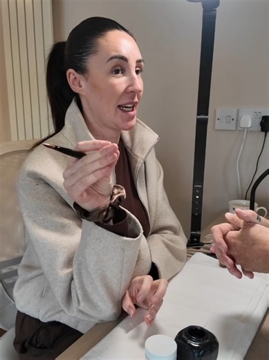 Today I took on my first brand new client in four years. When you’re used to regulars, you know their nails, their habits, their prep, their structure. You work almost instinctively. But a fresh set of eyes? That exposes everything. Your prep. Your application. Your structure. Your confidence. As nail techs we talk about growth, but staying comfortable can hide weak foundations. A new client doesn’t. #nailtechuk #hardgelnails #buildergel #nailtechlife #nailstructure