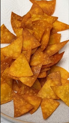 fried tortilla chips! seriously addictive 👌😋😋 #tortilla #friedchips #easyrecipes #mexicanfood