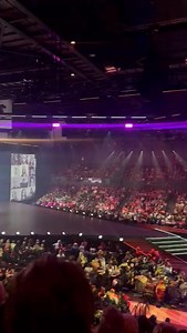 Great crowd at WOW 😍 .