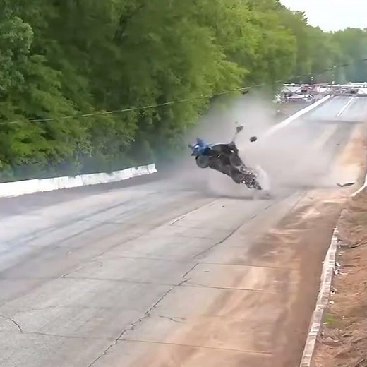 😱 Terrifying wreck at King of the South! #KingOfTheSouth #CompTopMoments