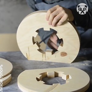 How to make an audio cassette table Partner: Лихой ТопорЪ FB: https://www.facebook.com/toporlihoj YT: https://www.youtube.com/channel/UCYzxrBQ4YacNcIhCNeaAvFA Лихой ТопорЪ | Bored Panda Art