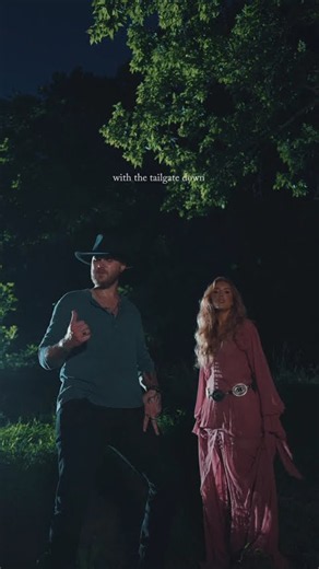can’t get over it. Moon and the Wolf with @LaciKayeBooth is out now 🌔🐺