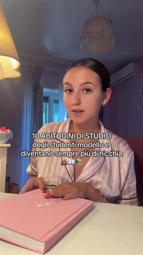 10 abitudini di studio degli studenti modello📚📖🙇🏽‍♀️ Promosso da KiwiAI #studio #scuola #università