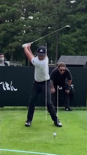 Xander Schauffele driver swing 🔥 Head steady, stable body, pure rotational power for consistent...