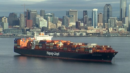 Washington Farmers Dump Millions of Apples After Ports Dispute