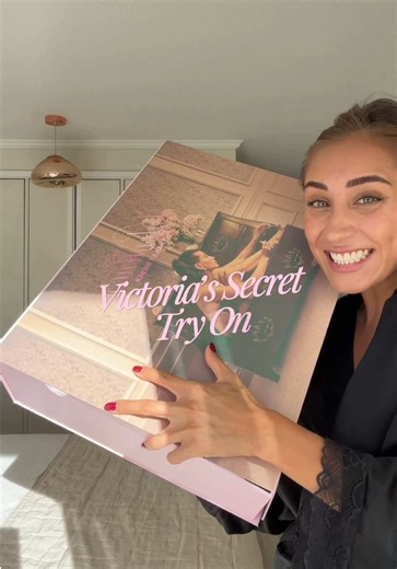 Victoria's Secret Try-On Experience
