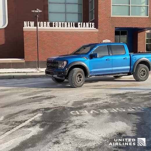 113K views · 4.2K reactions | Here comes Coach  | New York Giants | Facebook