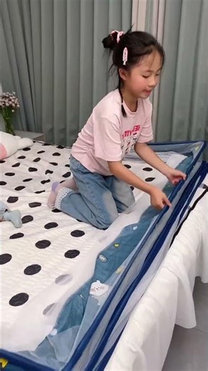 宝宝打蚊子打不完，给姐姐安排便携蚊帐！#实用好物#好物推荐 #funny