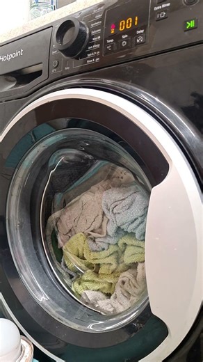 Hotpoint NSWR843C White 60'c Full Cycle