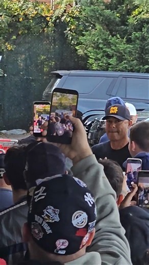 Meeting my favorite New York Yankee, Mariano "Mo" Rivera, #42, The GOAT Closer