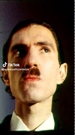 Sparks – This Town Ain’t Big Enough for the Both of Us (1974)