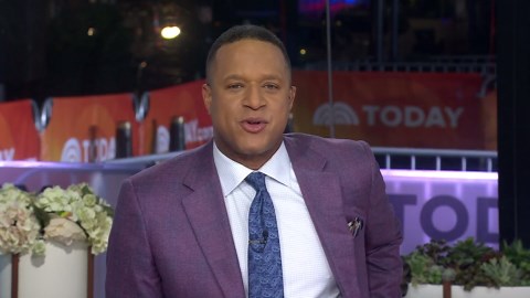 Passenger Jumps Out of Waymo After it Drives Onto Train Tracks