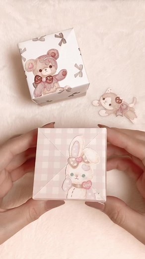 折り紙2枚でカンタン可愛いBOXづくり♡いつかどこかで見て作ってみたいと思っていたBOX🌸覚えている限りで作ってみて、なんとか形になりました💓#ハンドメイド #紙もの #ハンドメイド好きさんと繋がりたい #作業動画 #おりがみ #かんたん #ラッピング