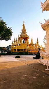 Beautiful and Iconic Temples and Palaces of Thailand 1. Wat Benchamabophit, Bangkok 2. Wat Ratchabophit, Bangkok 3. Wat Rong Khun (White Temple), Chiang Rai 4. The Grand Palace, Bangkok 5. Wat Rong Suea Ten (Blue Temple), Chiang Rai 6. Wat Pho, Bangkok 7. Wat Ban Rai (Elephant Temple), Nakhon Ratchasima . Credit: bananas_fortravel | Thai Culture to the World