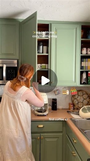 Regan on Instagram: "a mini cozy reading vlog ✨ (also if you have seen the extended vlog you know this song was selected with purpose lol) #readingvlog #bookstagram #books #booktok #booklover #romantasy #booklover #fantasybooks"