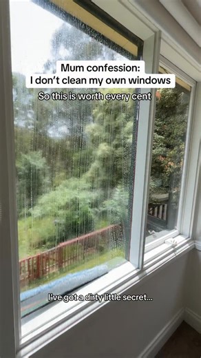 This might sound dramatic… but getting my windows cleaned was honestly the best thing I’ve done for myself this month 👇🏽 We kicked off the new year with a big clear out, but the windows? That’s the one job I never get right. They’re streaky, half are too high to reach, and the kids leave their little prints on them within a day. So I called David from @bravewindowcleaning again - he came about a year ago and did such a good job the windows stayed sparkling for months. He services Melbourne’s e
