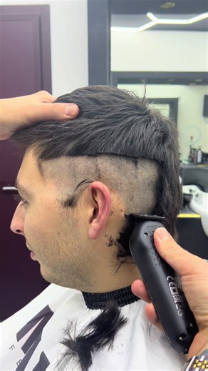 STRIKE HAIR 🤬 #barbertok #barber #barbershop #fadegame #hairtransformation