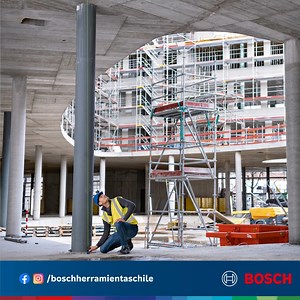 Nuestro Medidor GLM 50-27 CG hace tu trabajo más fácil y eficiente. Garantiza una excelente visibilidad paramediciones de distancias largas en espacios cerrados con elevada iluminación, gracias a su láser verde y alcance de 50 mts. ¡La herramienta que necesitas tener! Para mejores resultados, úsalo con nuestro xxx Conócelo aquí: https://bit.ly/3upbRfZ Precio referencial: $192.500 #Bosch #BoschHerramientas #MaestroBosch #HerramientasInalámbricas #HerramientasEléctricas | Bosch Herramientas Eléctr