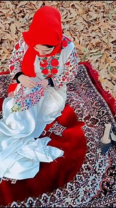 Beautiful Hand Paper Machi work, Wool pheran set with beautiful neat and clean hand work if you want to customise yours feel free to contact me on Whatsapp : 8899026467 my insta id is @sozniwork❤ | Nawakadal