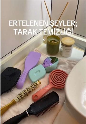 Tarak Temizliği: Pürüzsüz Saçlar için İpuçları