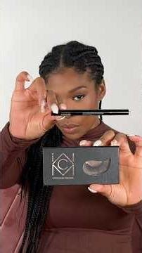 Lashes on * beginner lash application * easy lash application * Beginner Makeup Tip #makeuptutorial