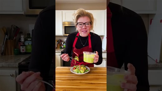 No-brown avocado dressing