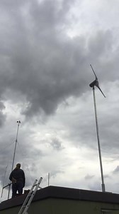 Ein SkyWind verrichtet leise und unauffällig seinen Dienst :) | SkyWind Energy GmbH