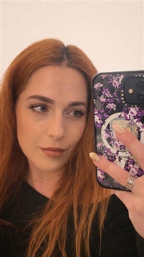 Ariadna Espada | Makeup Artist, Content Creator on Instagram: "Mi makeup “no makeup” de confianza 💜 #trend #makeuptransformation El vídeo se lo vi a @dannnielax"