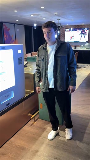 It’s Thursday, and the group is starting to feel it. But this is where the great ones rise to the occasion. @LucyNicotine